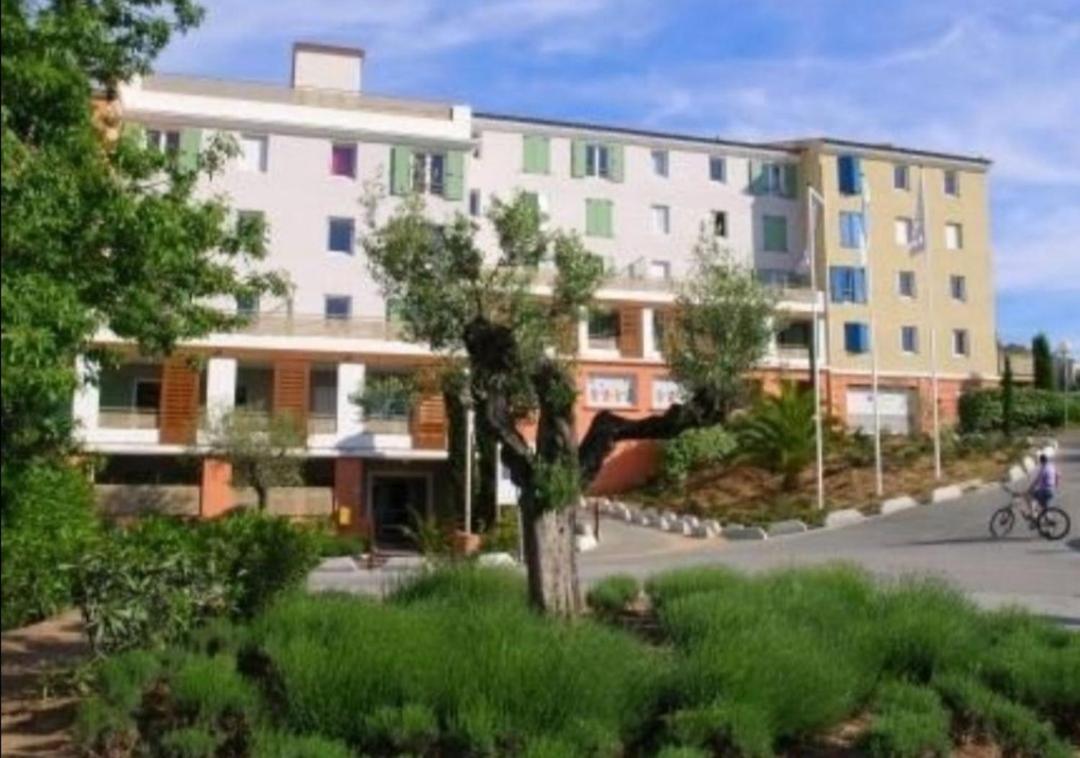 Studio Calme 5 Min De La Plage, 1 Min Centre Ville Fréjus Esterno foto